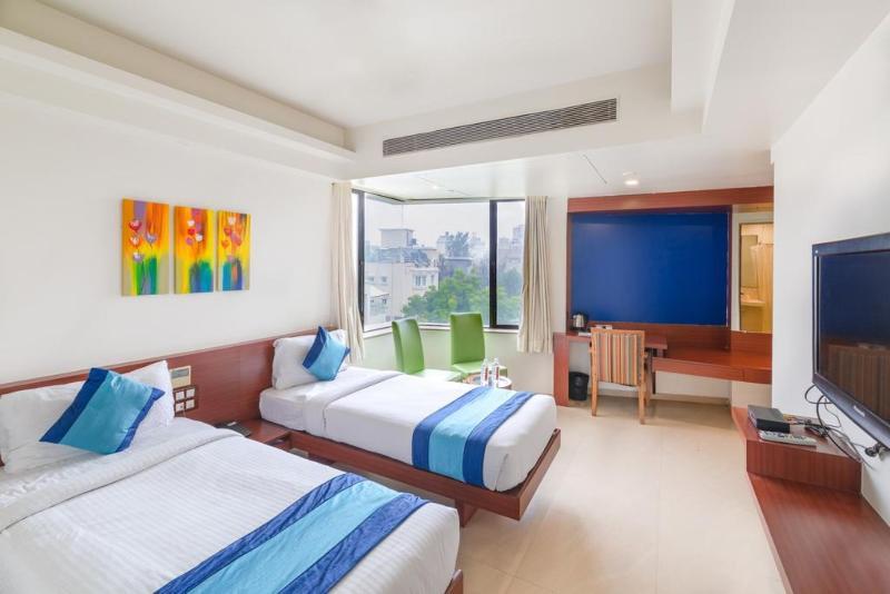 Hotel Mint Montvert Baner Pune Exterior photo
