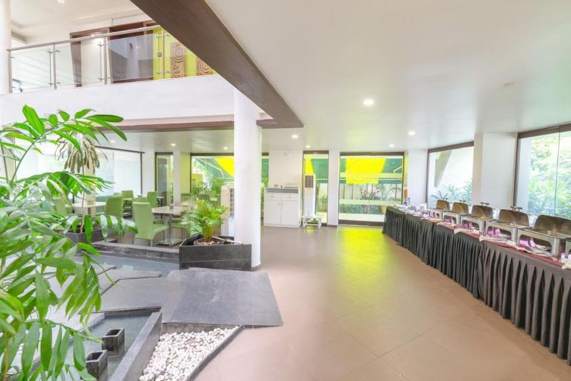 Hotel Mint Montvert Baner Pune Exterior photo